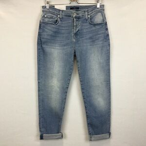 7 For All Mankind Josefina Feminine Boyfriend light wash Jeans SZ 28 NWT